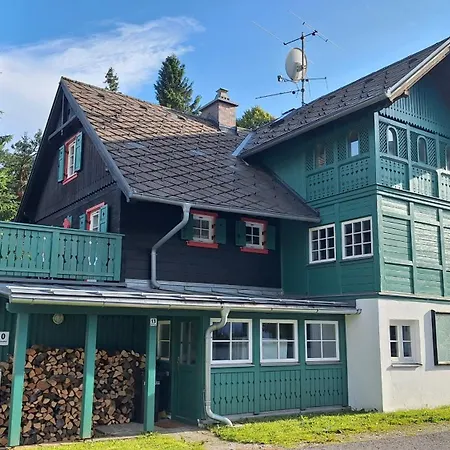Apartment Haus *